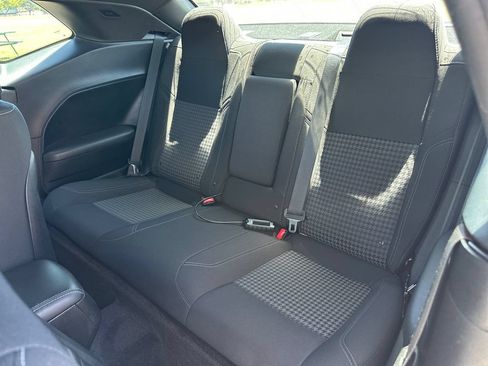 Used 2018 Dodge Challenger R/T RWD image 21