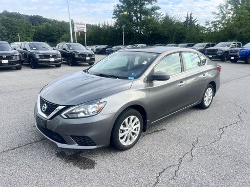 Used 2019 Nissan Sentra SV FWD image 3