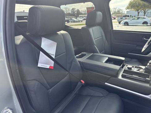 New 2025 Toyota Tundra Platinum image 28