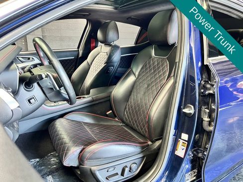 Used 2023 Genesis G70 3.3T w/ Sport Prestige Package RWD image 7