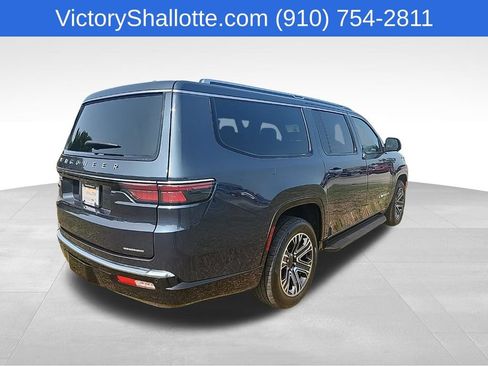 Certified 2024 Jeep Wagoneer L Series II w/ Flexible Seating Group AWD/4WD image 34