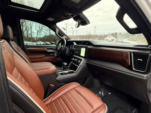 Used 2024 GMC Sierra 1500 Denali Ultimate image 20