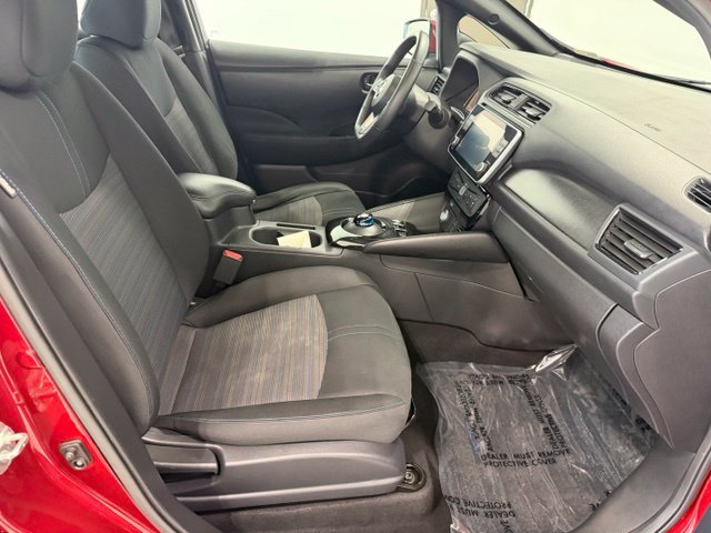 Used 2020 Nissan Leaf SV w/ Protection Package FWD image 22