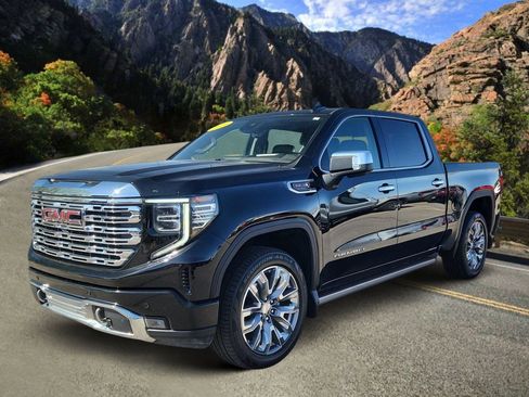 Used 2024 GMC Sierra 1500 Denali w/ Denali Reserve Package AWD/4WD image 5