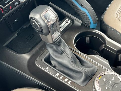 Used 2023 Ford Bronco Wildtrak image 26