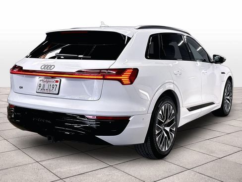 Used 2024 Audi Q8 e-tron Premium Plus w/ Premium Plus Package AWD/4WD image 14
