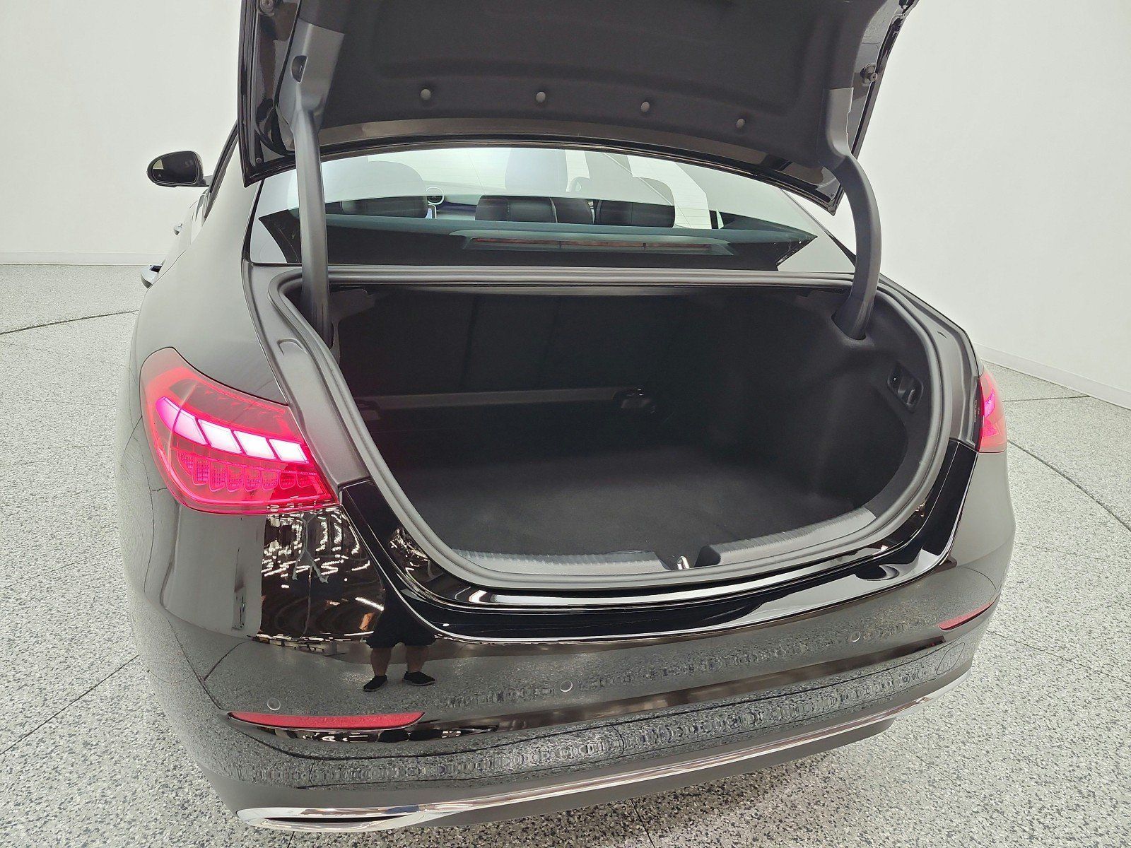 Certified 2024 Mercedes-Benz C 300 Sedan image 21