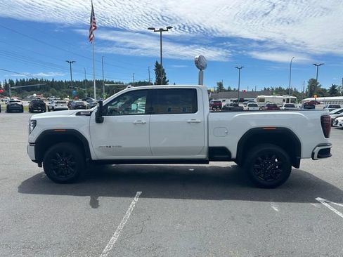 Used 2024 GMC Sierra 3500 AT4 w/ AT4 Premium Plus Package AWD/4WD image 5