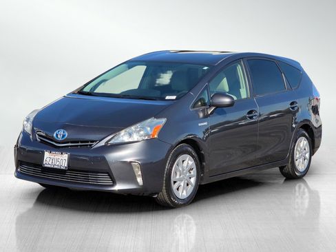 Used 2013 Toyota Prius V Two image 3