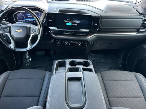 Used 2024 Chevrolet Silverado 2500 LT AWD/4WD image 16
