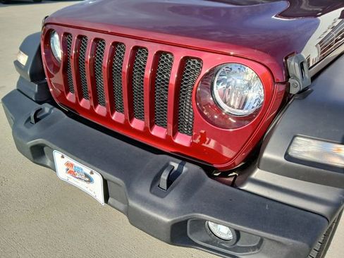 Used 2021 Jeep Wrangler Sport S image 29