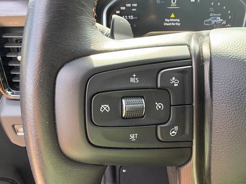 Used 2023 GMC Sierra 1500 AT4 w/ Technology Package image 28