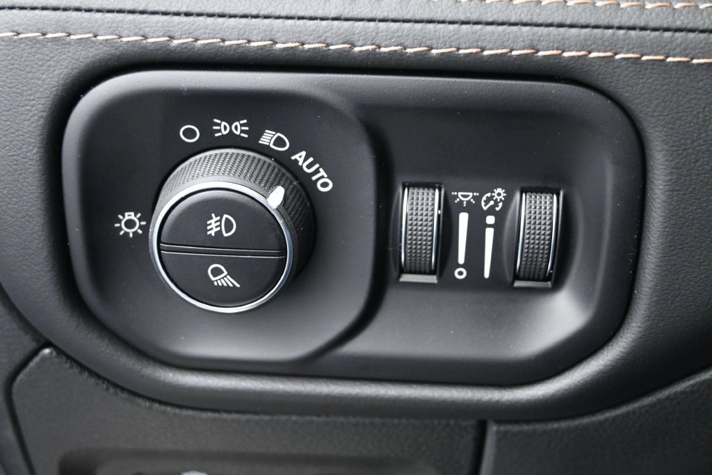 Used 2024 RAM 1500 TRX AWD/4WD image 39