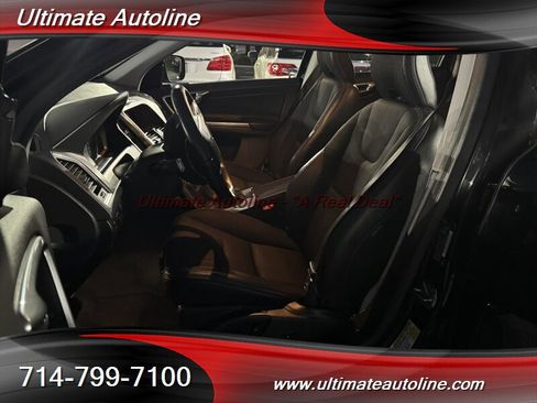 Used 2016 Volvo XC60 T5 w/ Proximity Package image 24