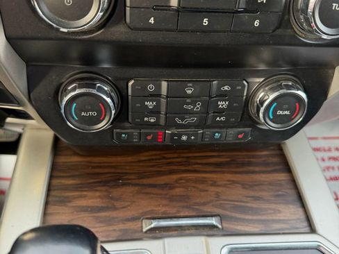 Used 2019 Ford F150 Lariat image 20