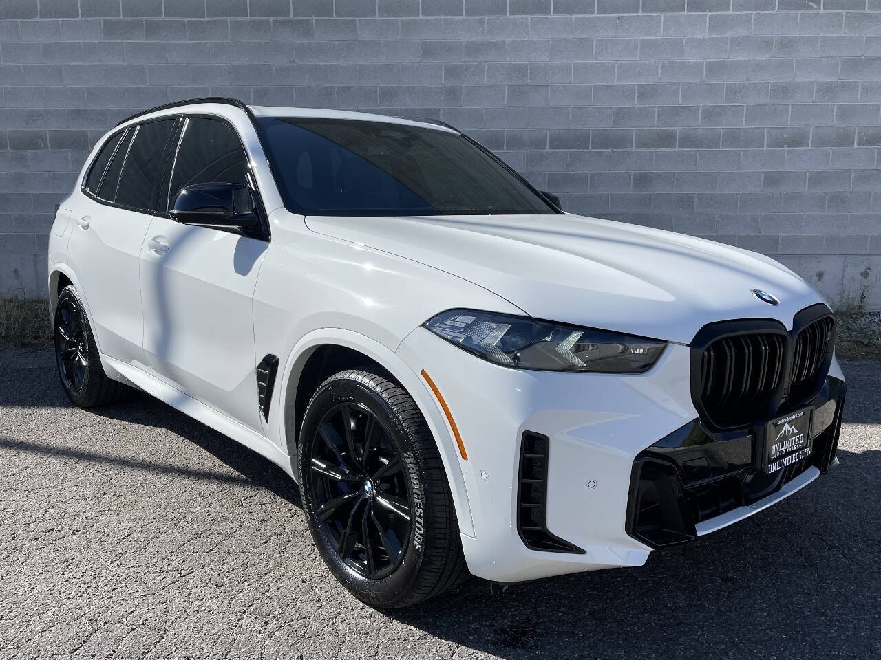 Used 2026 BMW X5 M60i AWD/4WD image 3