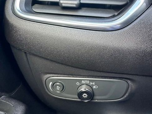 Used 2024 Chevrolet Equinox LT AWD/4WD image 34