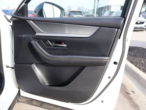 Certified 2025 MAZDA CX-70 Plug-In Hybrid w/ Premium Pkg image 9