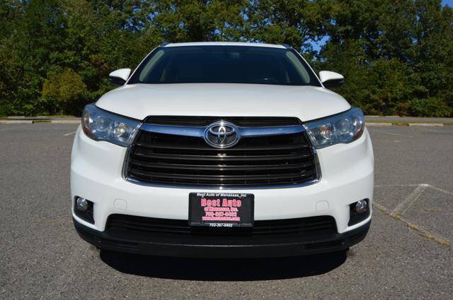 Used 2015 Toyota Highlander XLE FWD image 2