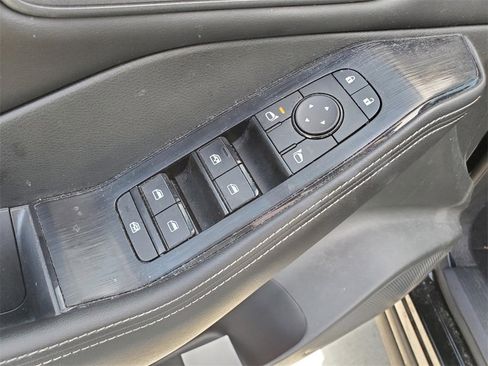 Certified 2023 Nissan Rogue SV w/ SV Premium B Package image 16