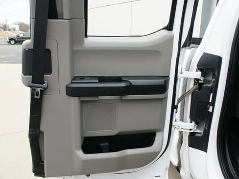 Used 2021 Ford F250 XL w/ STX Appearance Package image 27