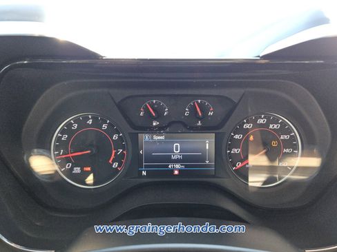 Used 2021 Chevrolet Camaro LT w/ Technology Package RWD image 20