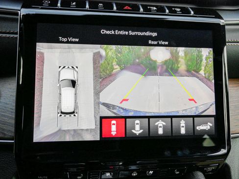 Used 2024 Jeep Grand Cherokee L Summit w/ Advanced Protech Group IV image 25