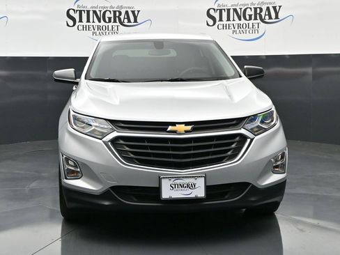 Used 2019 Chevrolet Equinox LS image 2