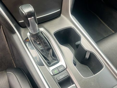 Used 2021 Honda Accord Sport image 16