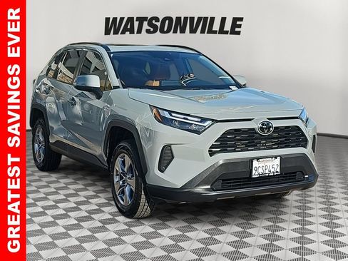 Used 2022 Toyota RAV4 XLE image 1