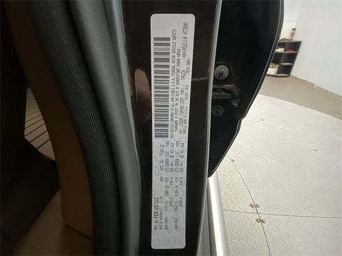 Used 2019 RAM 1500 Laramie image 26