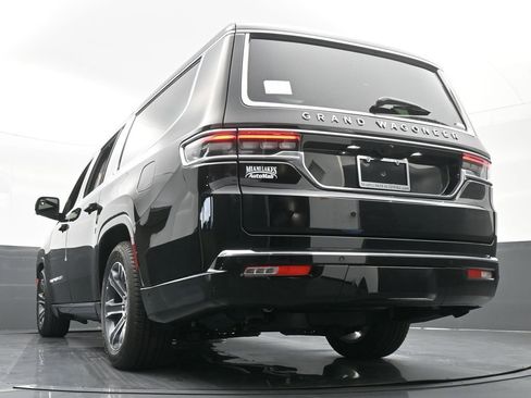 Used 2024 Jeep Grand Wagoneer L 4WD image 62