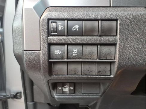 Used 2026 Toyota Tacoma SR5 AWD/4WD image 21