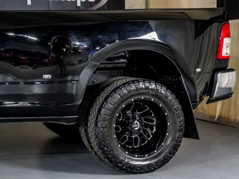 Used 2022 RAM 3500 Tradesman w/ Chrome Appearance Group image 13