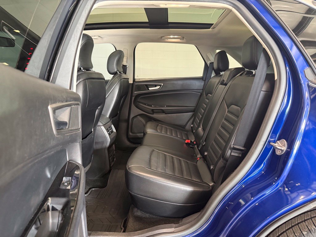 Used 2015 Ford Edge SEL w/ Equipment Group 201A AWD/4WD image 15