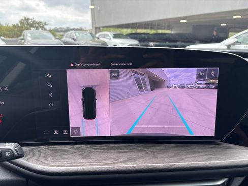 Used 2025 Audi Q5 Premium w/ Convenience Package image 25