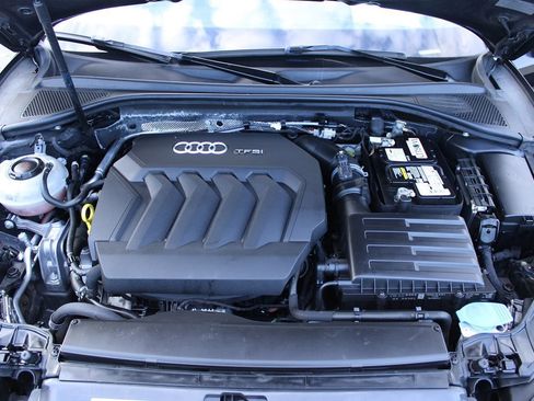 Used 2019 Audi A3 2.0T Premium Plus w/ Premium Plus Package FWD image 21