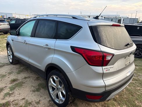 Used 2019 Ford Escape Titanium AWD/4WD image 17