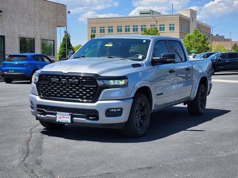 Used 2025 RAM 1500 Big Horn AWD/4WD image 7
