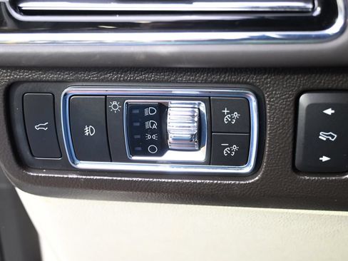 Used 2022 Lincoln Navigator Black Label AWD/4WD image 25