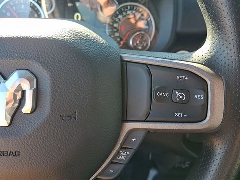 Used 2024 RAM 2500 Tradesman w/ Chrome Appearance Group image 21