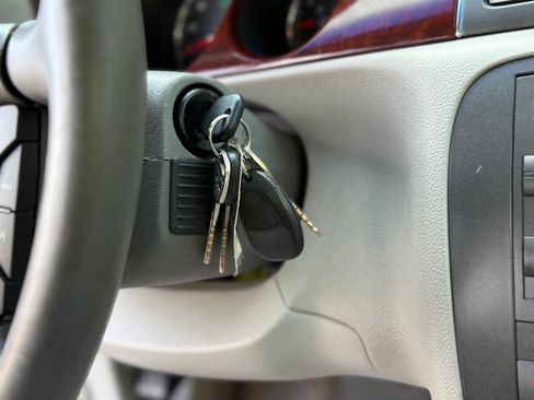 Used 2007 Buick Lucerne CXL w/ Luxury Package image 30