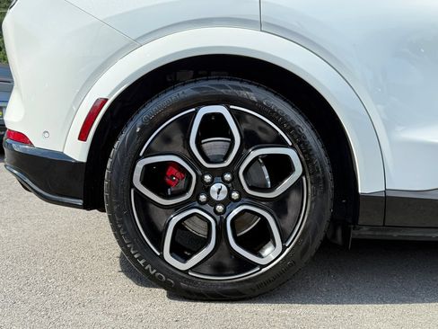 Used 2022 Ford Mustang Mach-E GT AWD/4WD image 37