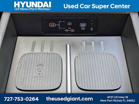 Used 2025 Hyundai Santa Fe SEL FWD image 31