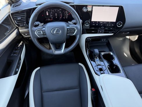 Used 2022 Lexus NX 250 FWD image 16