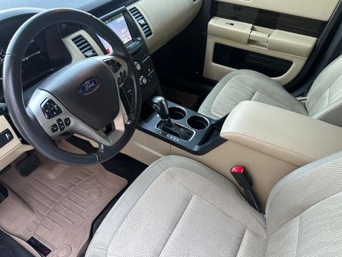 Used 2016 Ford Flex SEL FWD image 11