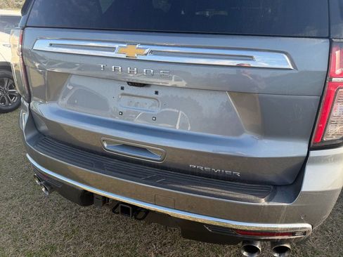 Used 2021 Chevrolet Tahoe Premier w/ Premium Package image 5
