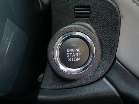 Used 2025 Subaru Outback Premium image 30