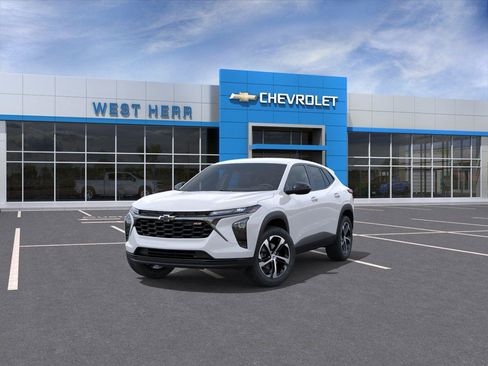 Used 2026 Chevrolet Trax RS w/ Driver Confidence Package FWD image 8