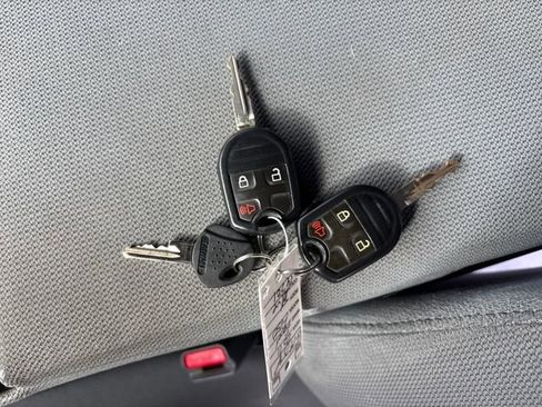 Used 2011 Ford F150 XLT w/ XLT Convenience Pkg image 27